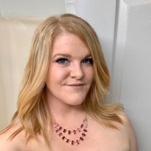 Meet your Posher, Christie